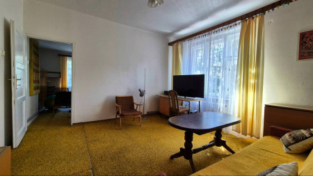 Priestranný 3 izbový byt na predaj, ulica Milosrdenstva - 8