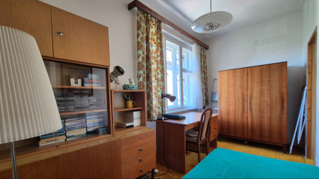 Priestranný 3 izbový byt na predaj, ulica Milosrdenstva - 16