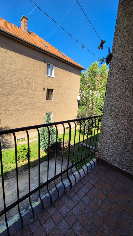 Priestranný 3 izbový byt na predaj, ulica Milosrdenstva - 20