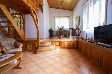 Rodinný dom na predaj, Vyšný čaj + záhrada 2613m2, REZERVOVANÉ - 17