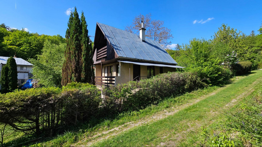Na predaj rekreačná chata v lese, obec Poproč - 1